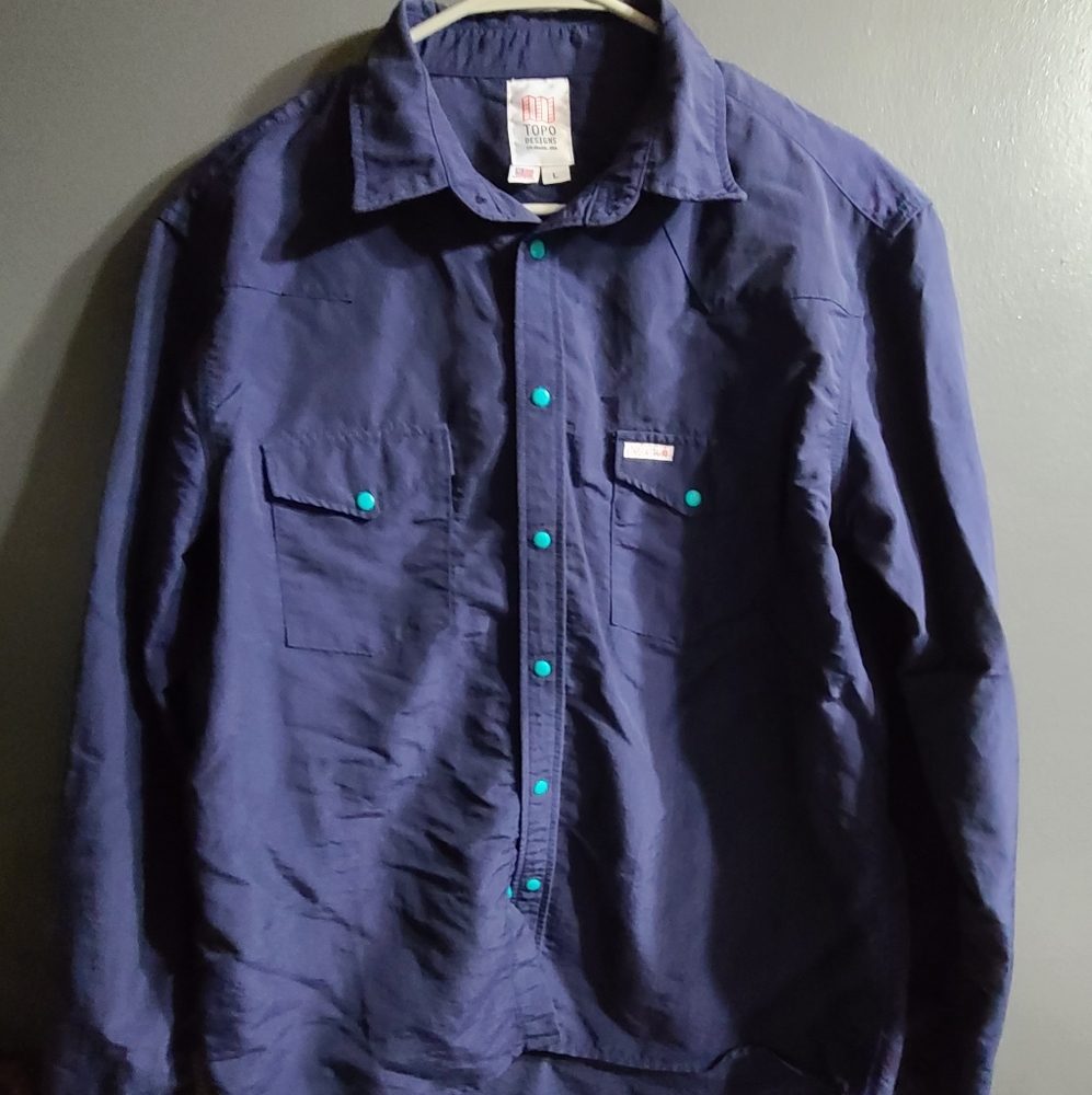 Topo design blue long sleeve size L